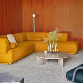 loya leolux ganz 1.jpg